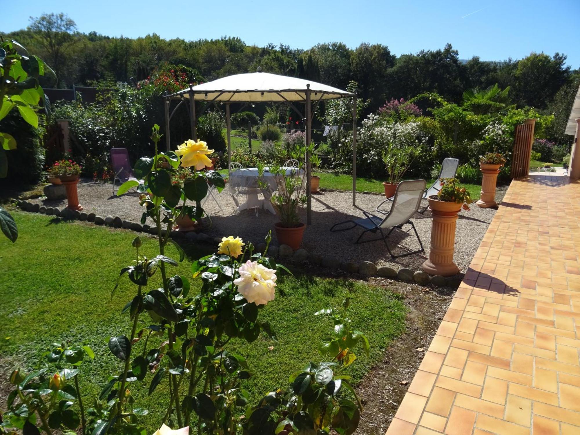 Le Clos Fleuri Caumont  Bagian luar foto